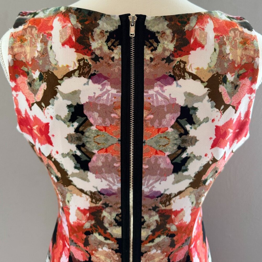 Maggy London Women's Bold Floral Sleeveless Dress Size 8 - Picture 14 of 16